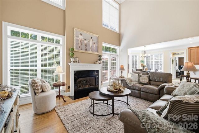 5817 Cross Point Court, Waxhaw, NC 28173