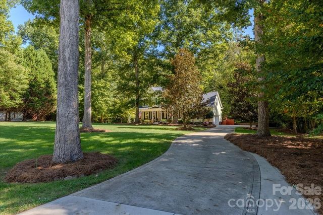 5817 Cross Point Court, Waxhaw, NC 28173