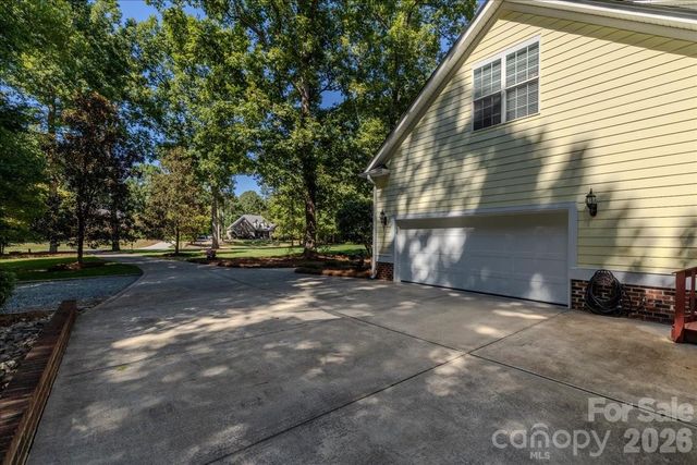 5817 Cross Point Court, Waxhaw, NC 28173