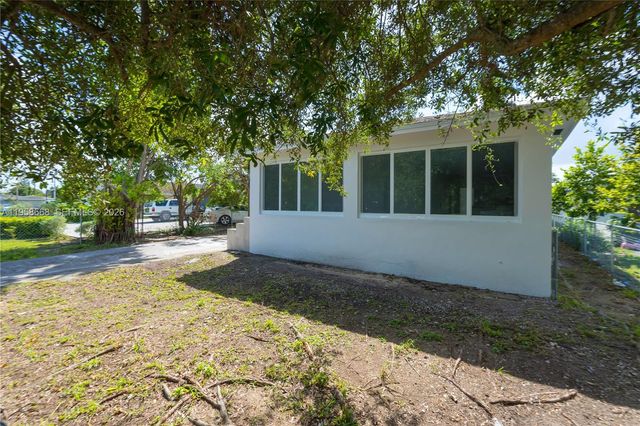667 NW 14th Street, Florida City, FL 33034
