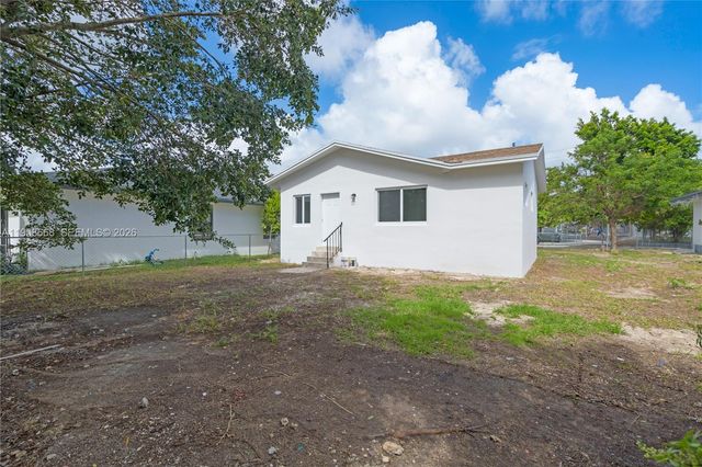 667 NW 14th Street, Florida City, FL 33034