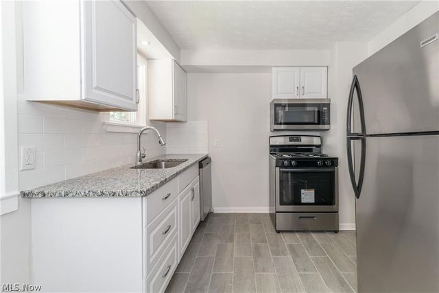 20514 Mountville Drive, Maple Heights, OH 44137