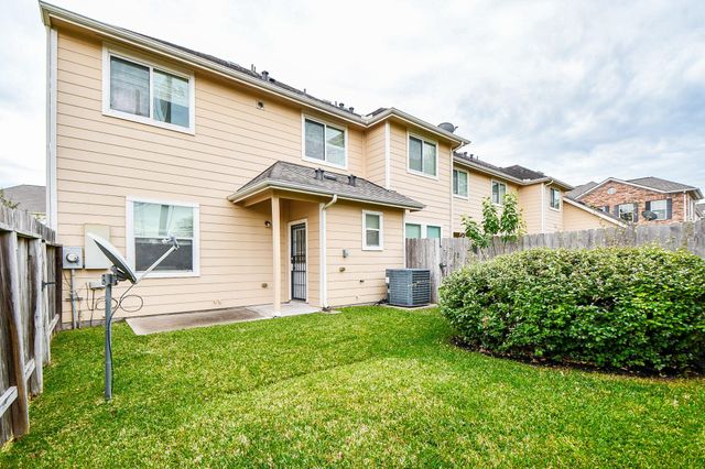 2818 Windy Thicket Lane, Houston, TX 77082