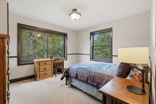 10057 Raleigh Court, Woodbury, MN 55129