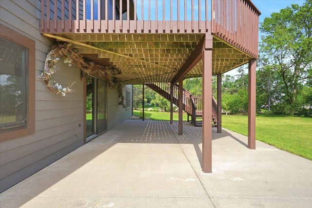10057 Raleigh Court, Woodbury, MN 55129