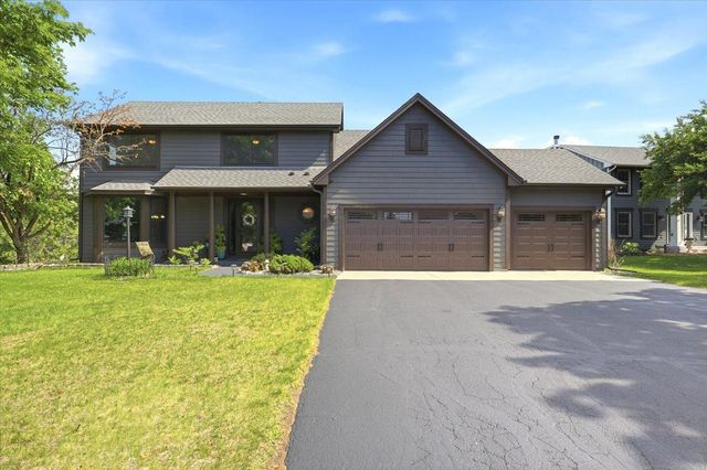 10057 Raleigh Court, Woodbury, MN 55129