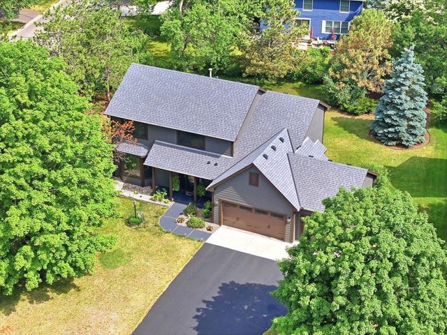 10057 Raleigh Court, Woodbury, MN 55129