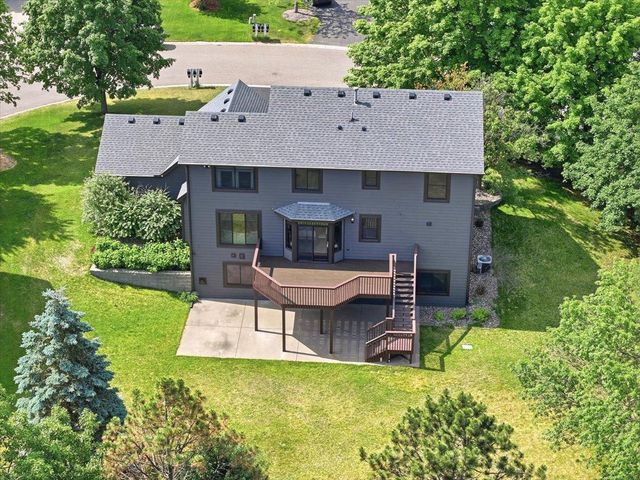10057 Raleigh Court, Woodbury, MN 55129