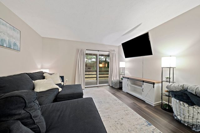 22 Union Square 22, Randolph, MA 02368