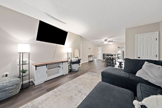 22 Union Square 22, Randolph, MA 02368