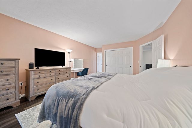 22 Union Square 22, Randolph, MA 02368