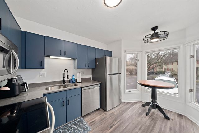 22 Union Square 22, Randolph, MA 02368