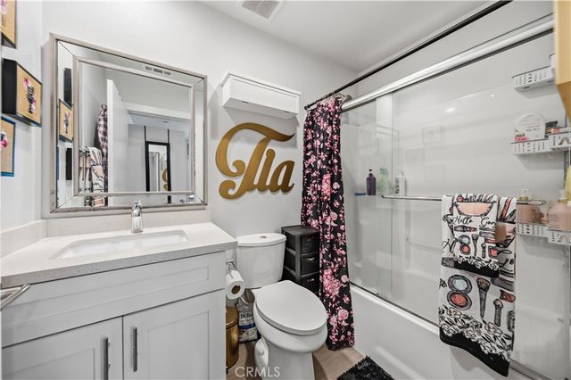 7950 Telegraph, Downey, CA 90240