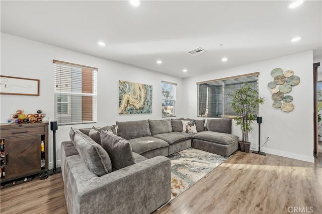 7950 Telegraph, Downey, CA 90240