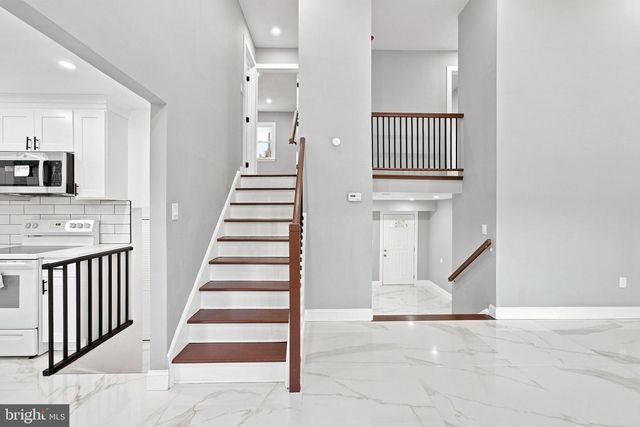 3 DUKE ST, Ewing, NJ 08618