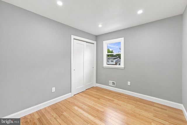 3 DUKE ST, Ewing, NJ 08618