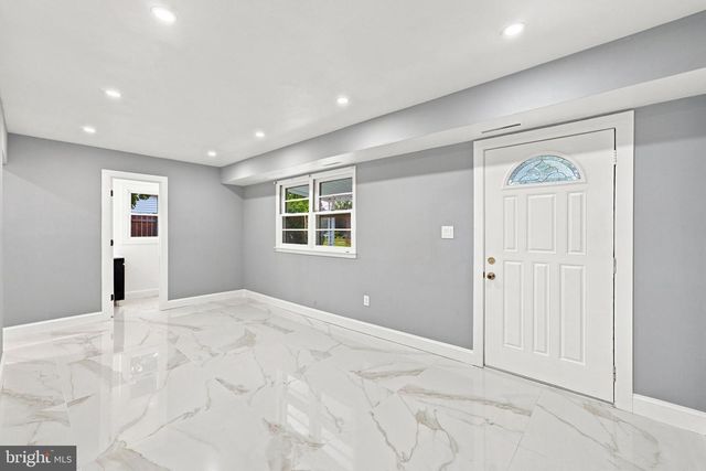 3 DUKE ST, Ewing, NJ 08618