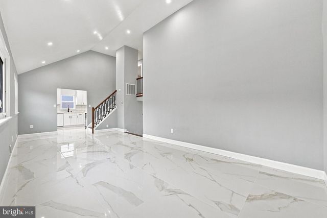 3 DUKE ST, Ewing, NJ 08618