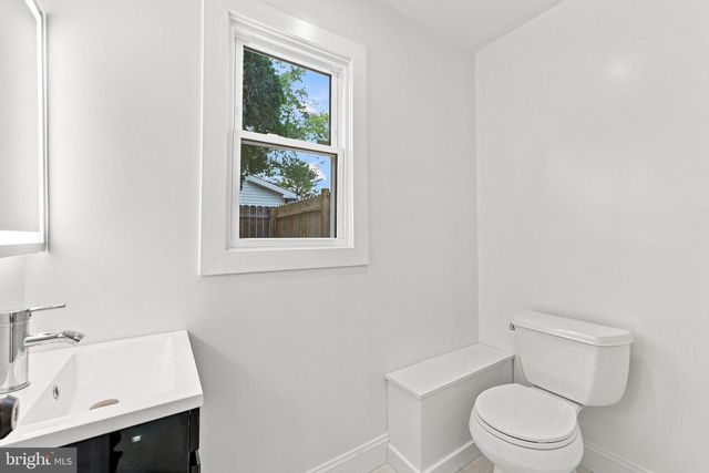 3 DUKE ST, Ewing, NJ 08618