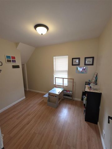 3229 Holly Avenue, Flint, MI 48506