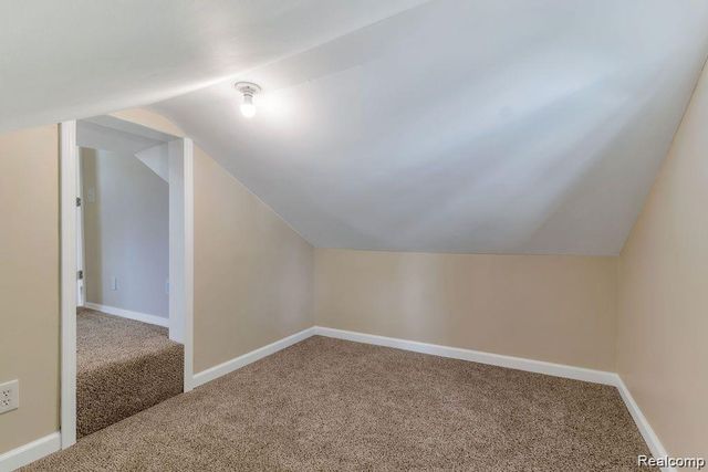 3229 Holly Avenue, Flint, MI 48506