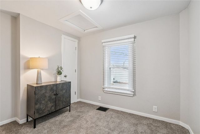 2095 3rd Avenue, Marion, IA 52302