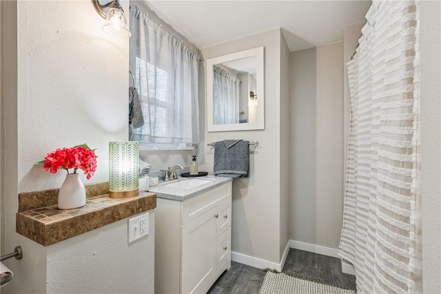 2095 3rd Avenue, Marion, IA 52302