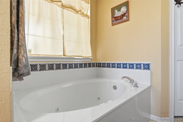 1308 W Richmond Street, Broken Arrow, OK 74012