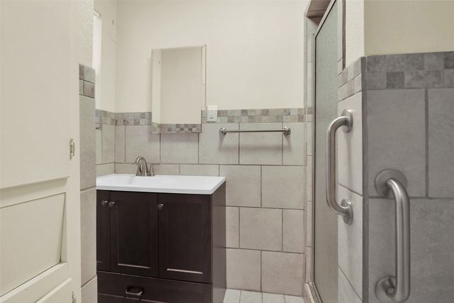 1818 W Hunt Street, Sherman, TX 75092