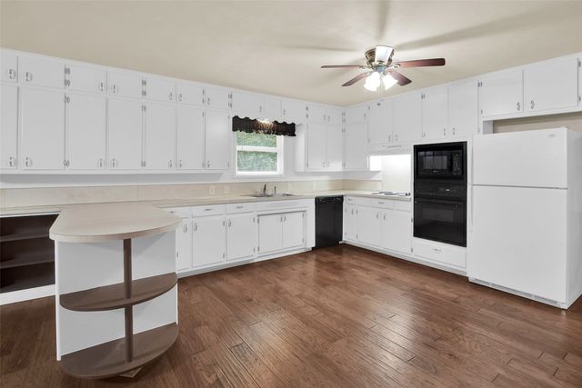 1818 W Hunt Street, Sherman, TX 75092