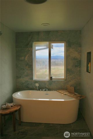 15625 11th Avenue NE, Arlington, WA 98223