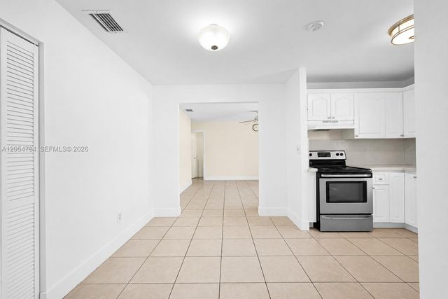 3231 SW 25th St 2, Miami, FL 33133