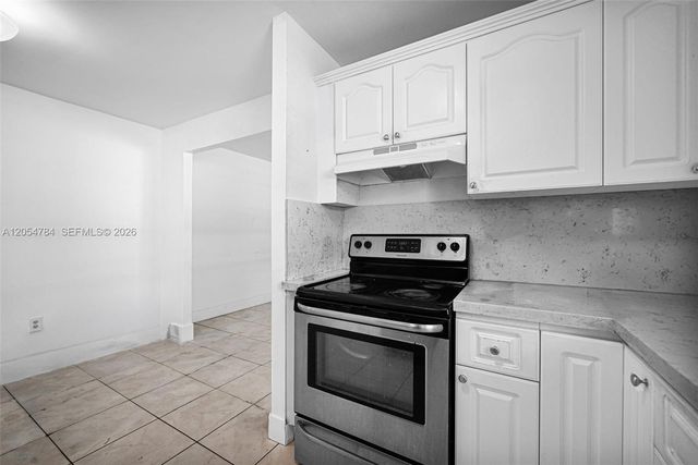 3231 SW 25th St 2, Miami, FL 33133