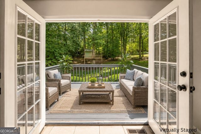 4340 Oak Creek Drive, Gainesville, GA 30506