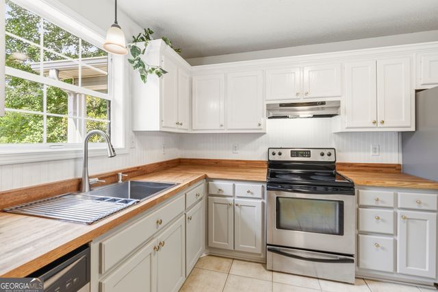 4340 Oak Creek Drive, Gainesville, GA 30506