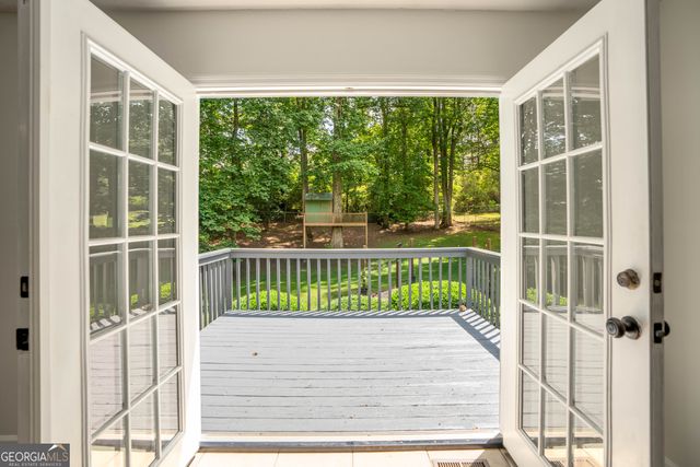4340 Oak Creek Drive, Gainesville, GA 30506