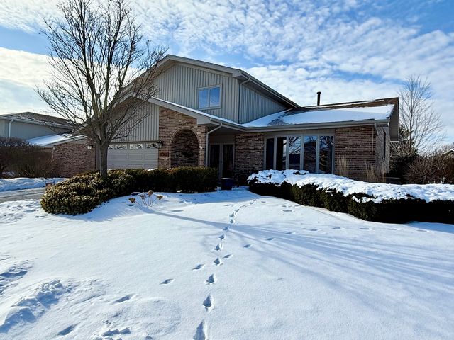 17362 Brook Hill Drive, Orland Park, IL 60467
