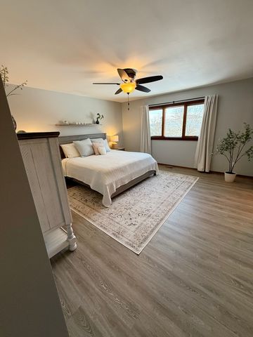 17362 Brook Hill Drive, Orland Park, IL 60467