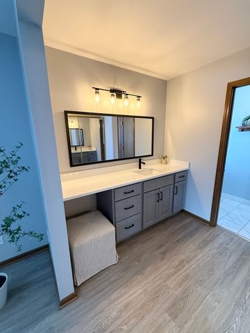 17362 Brook Hill Drive, Orland Park, IL 60467