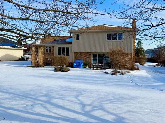 17362 Brook Hill Drive, Orland Park, IL 60467