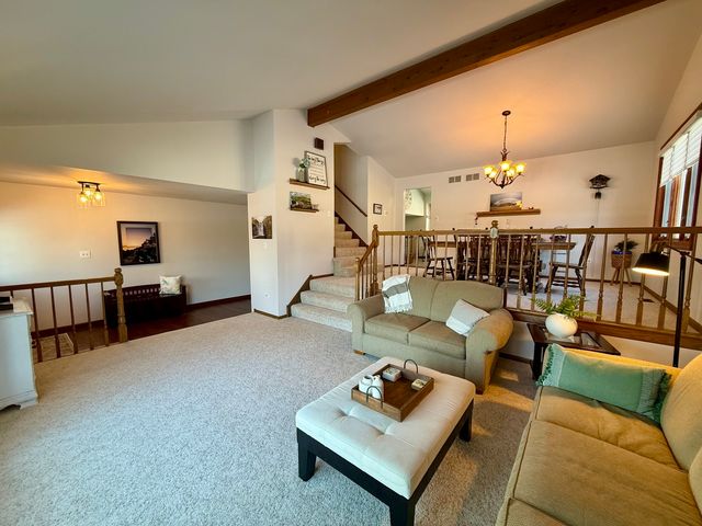 17362 Brook Hill Drive, Orland Park, IL 60467