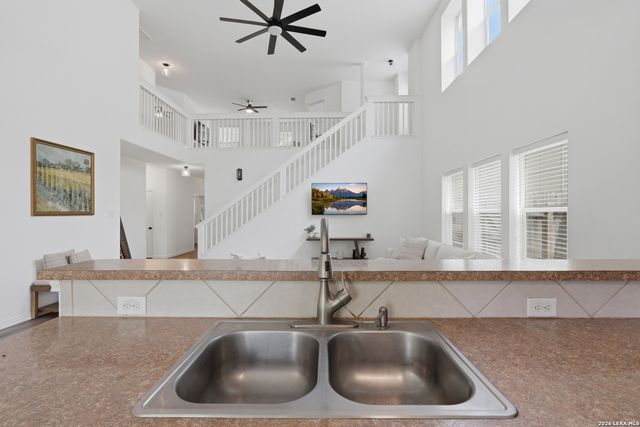 10426 SUN ML, San Antonio, TX 78254