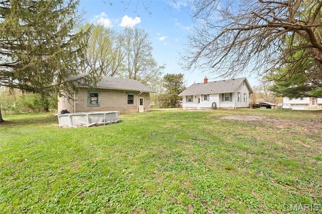 1406 California Avenue, Collinsville, IL 62234