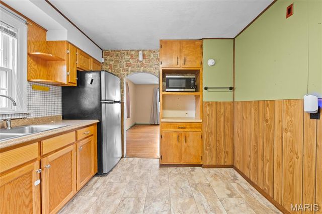 1406 California Avenue, Collinsville, IL 62234