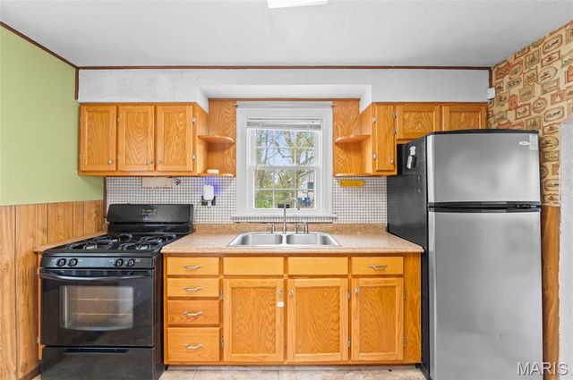 1406 California Avenue, Collinsville, IL 62234