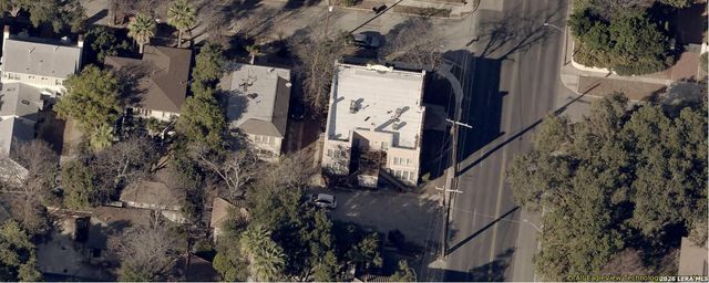 400 W Lynwood Ave, San Antonio, TX 78212