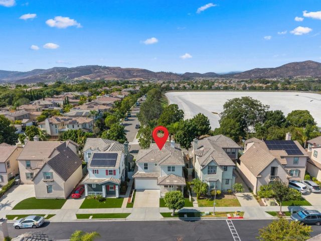 10086 Baylee Ln, San Diego, CA 92127