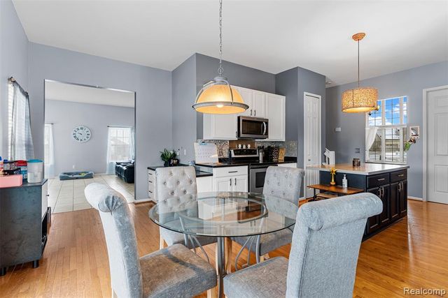 2330 Cherry Tree Lane, Grand Blanc, MI 48439