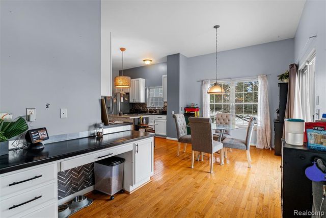 2330 Cherry Tree Lane, Grand Blanc, MI 48439