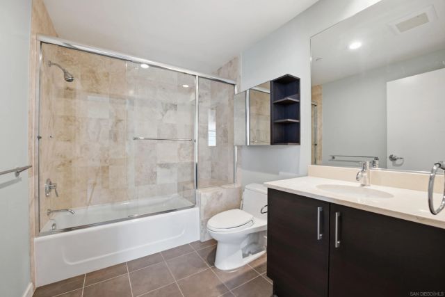 800 The Mark Ln 1409, San Diego, CA 92101